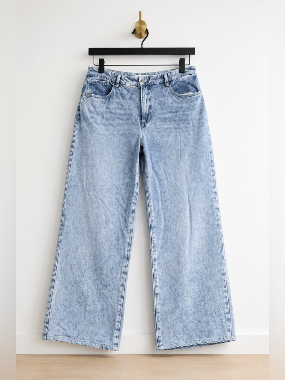 Good American Light Wash Wide Leg Jeans
